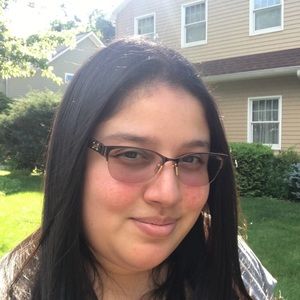 Meet your Posher, Cristina